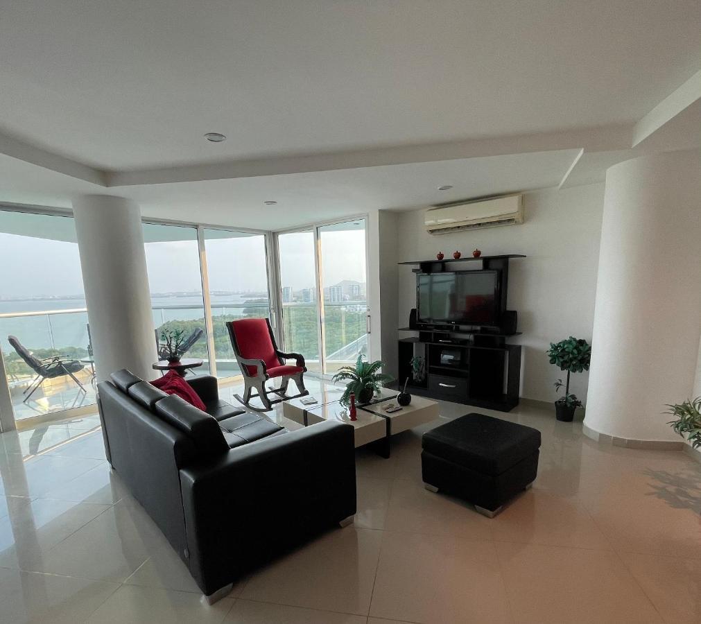 Cartagena Beach Front Apartments Esterno foto