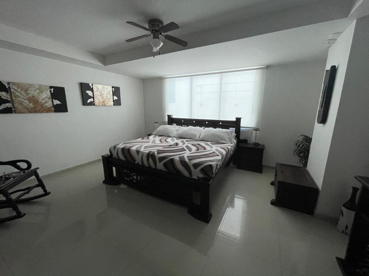 Cartagena Beach Front Apartments Esterno foto