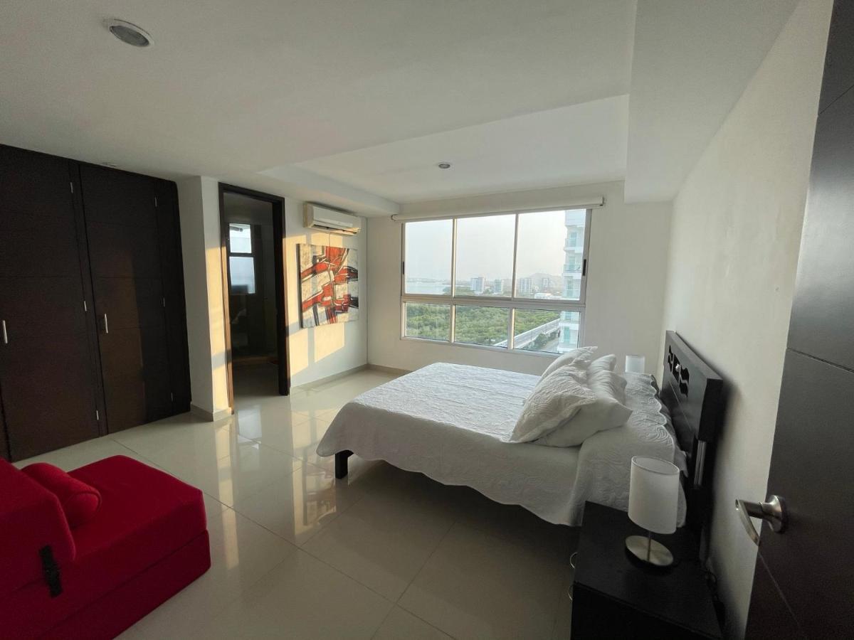 Cartagena Beach Front Apartments Esterno foto